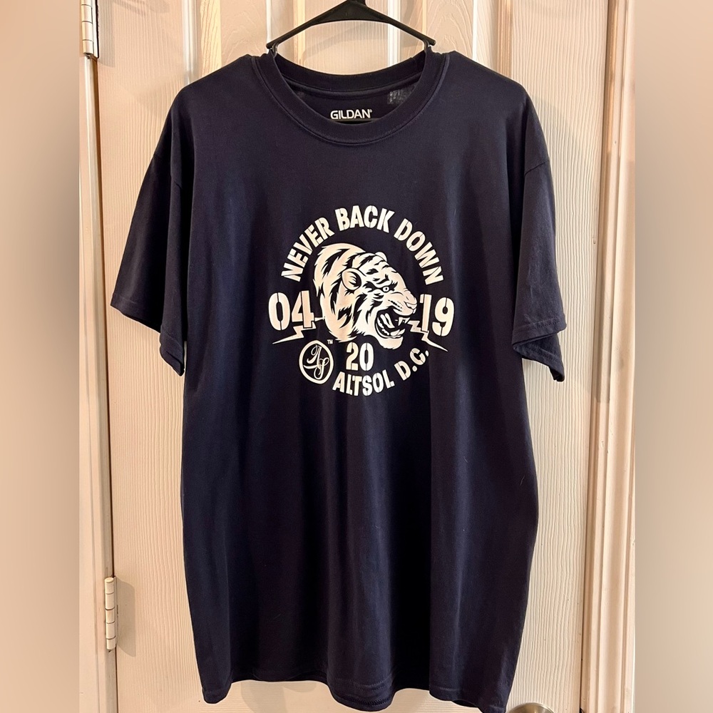 Gildan Navy Blue T-Shirt